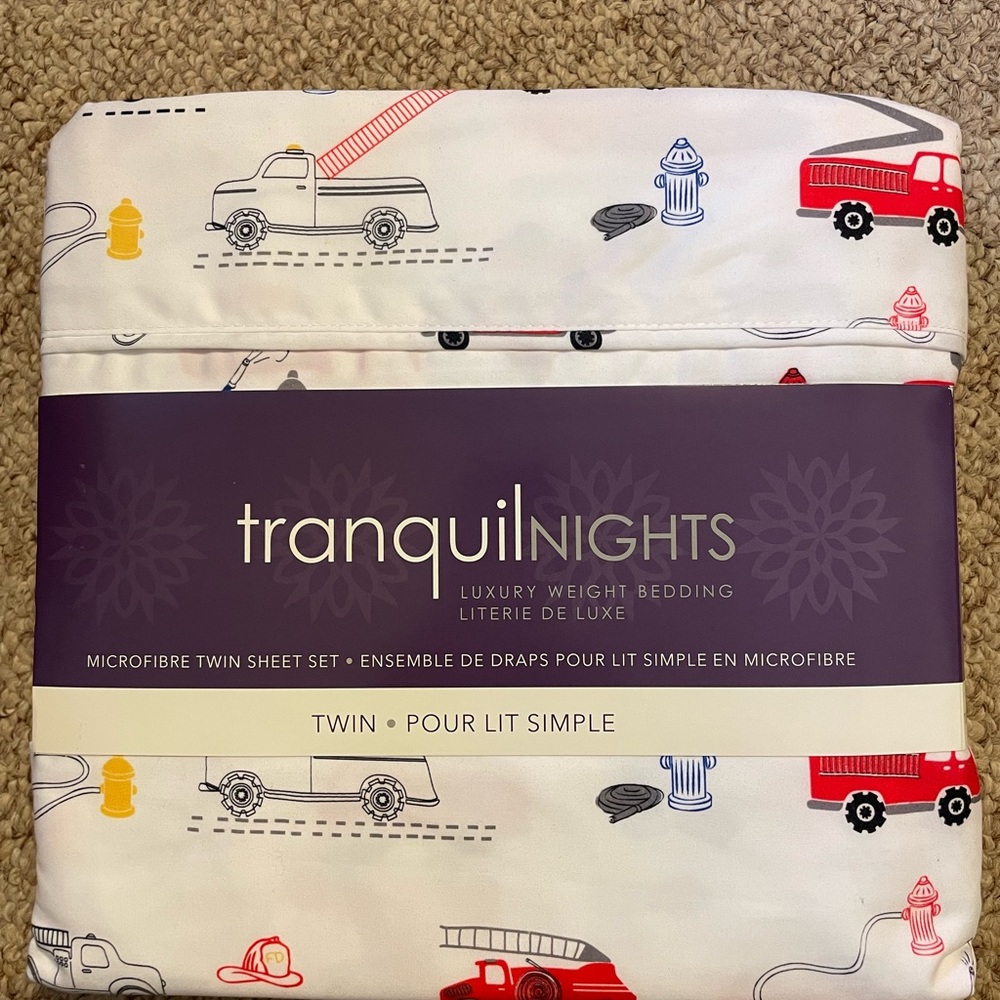 NWT tranquil nights luxury weight bedding twin sheet set.
